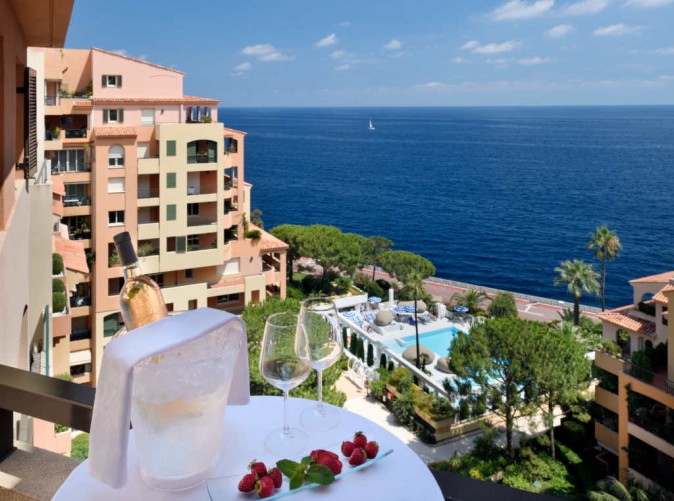 021_Hotel Columbus Monte Carlo - Schoene Aussichten Touristik - Pool view